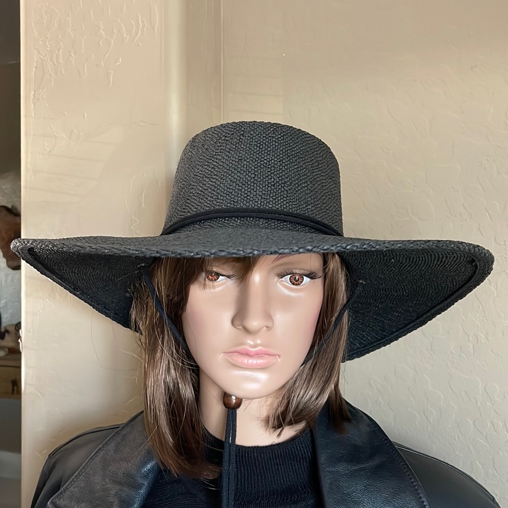 Super Fun Universal Thread Adjustable Hat - Nwt - image 2